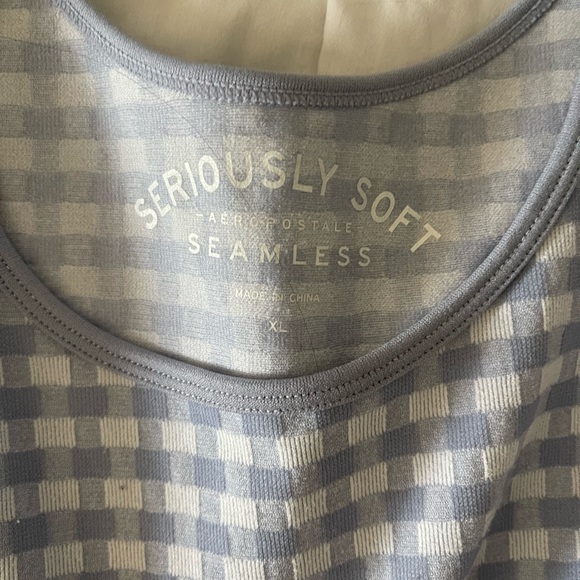 soft blue checkered crop top - Picture 3 of 4